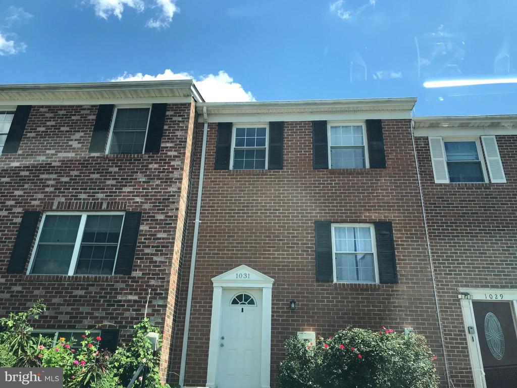 Lake Front Dr, Edgewood, MD 21040