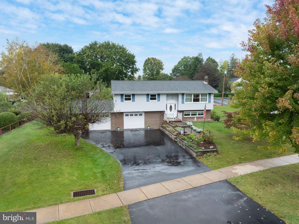 Westerly Pkwy, State College, PA 16801