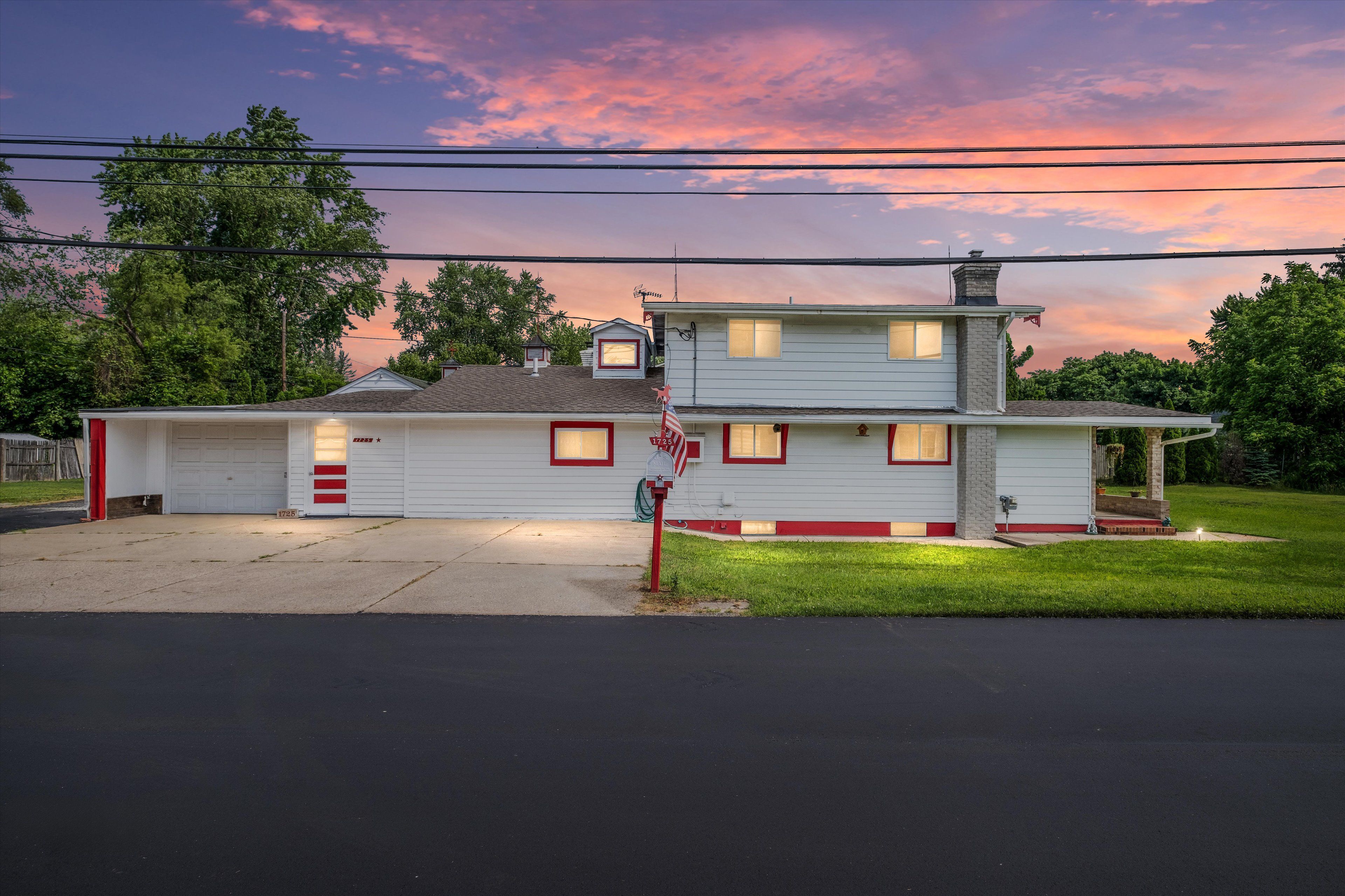 Clovelly Ave, Rochester Hills, MI 48307
