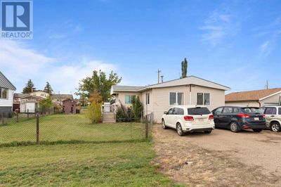 621 3 Rd St, House other with 2 bedrooms, 1 bathrooms and 2 parking in Ralston AB | Image 1