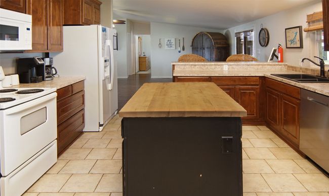 1047 Airport Rd, House other with 3 bedrooms, 2 bathrooms and null parking in Graford TX | Image 24