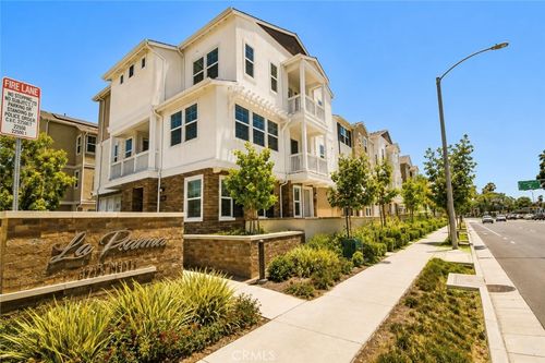 1030 N Anaheim Blvd, Anaheim, CA, 92801-2578 | Card Image