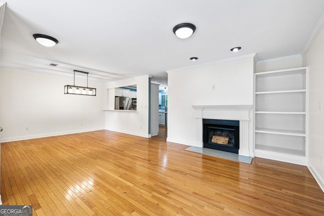902 Masons Creek Cir, Townhouse with 3 bedrooms, 3 bathrooms and null parking in Atlanta GA | Image 4