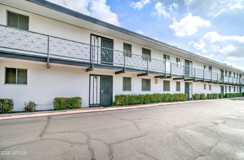 207-3242 E Camelback Rd, Phoenix, AZ, 85018-2317 | Card Image
