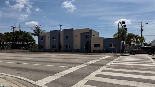 101-811 E 52nd St, Hialeah, FL, 33013-1762 | Card Image