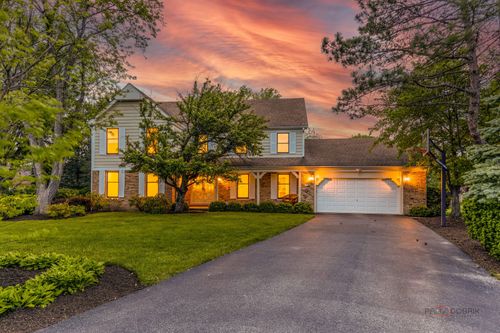 105 Surrey Ln, Lake Forest, IL, 60045-3487 | Card Image