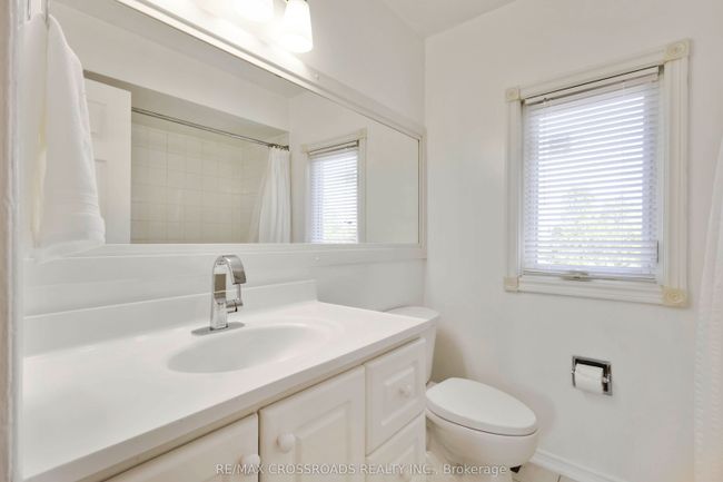 80 Wright Cres, House attached with 3 bedrooms, 2 bathrooms and 1 parking in Ajax ON | Image 27