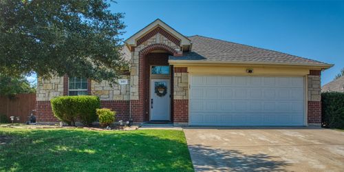 201 Clydesdale St, Waxahachie, TX, 75165-7531 | Card Image