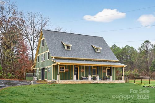 2221 Waxhaw Marvin Rd, Waxhaw, NC, 28173-7524 | Card Image