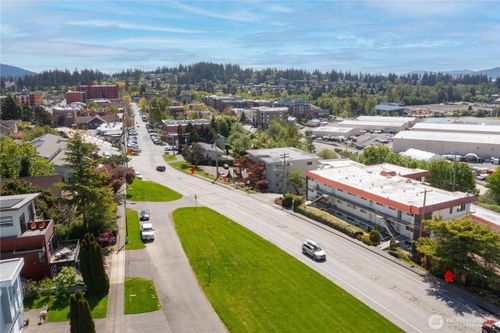 apt-302-1014 11th St, Bellingham, WA, 98225-6646 | Card Image