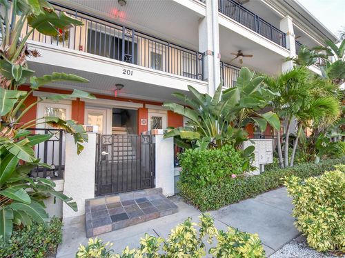 203-201 6th St S, St Petersburg, FL, 33701-4170 | Card Image