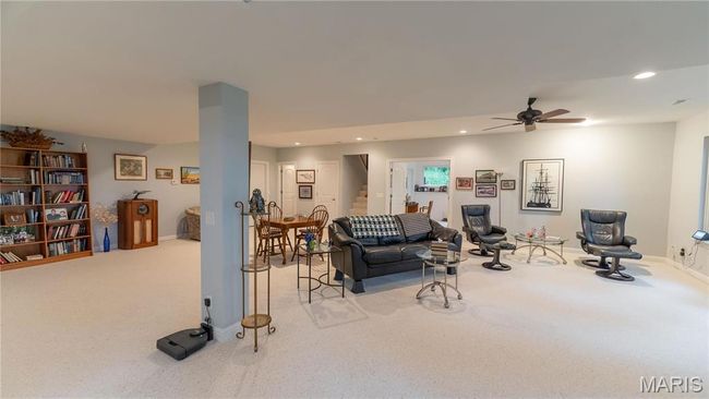 672 N High Post Rd, House other with 4 bedrooms, 3 bathrooms and 2 parking in Augusta MO | Image 36
