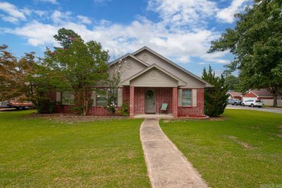 162 Lily Drive, House other with 3 bedrooms, 2 bathrooms and null parking in Maumelle AR | Image 2