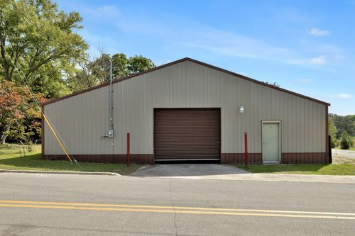 819 S High St, Winchester, TN, 37398-2119 | Card Image
