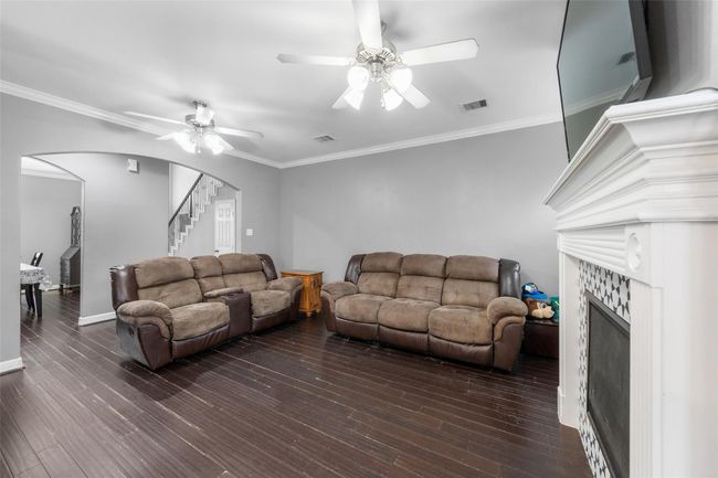 718 S Diamondhead Blvd, House other with 5 bedrooms, 4 bathrooms and null parking in Crosby TX | Image 12