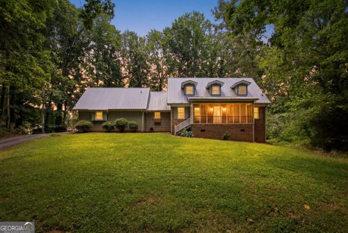 147 Ridgeway Cir, Cornelia, GA, 30531-2260 | Card Image