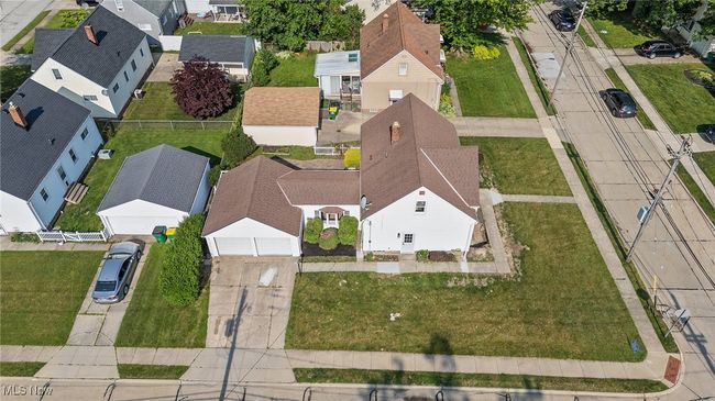 30031 Thomas St, House other with 5 bedrooms, 3 bathrooms and null parking in Willowick OH | Image 33