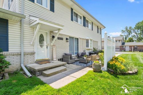 30334 Windsor, Gibraltar, MI, 48173-9453 | Card Image