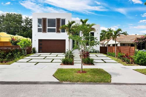 1615 Ne 3rd Ct, Fort Lauderdale, FL, 33301-3836 | Card Image