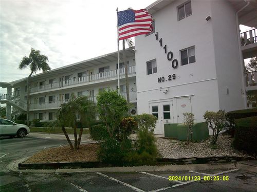 apt-307-11100 86th Ave, SEMINOLE, FL, 33772-3833 | Card Image