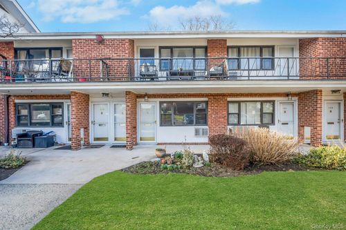 c5a-50 West St, Harrison, NY, 10528-4000 | Card Image