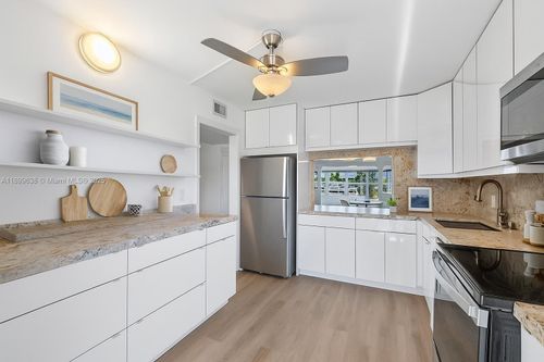 apt-202c-3111 Ne 51st St, Fort Lauderdale, FL, 33308-4352 | Card Image