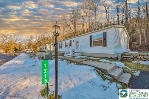 1215 Blue Mountain Cir, Saylorsburg, PA, 18353-7743 | Card Image