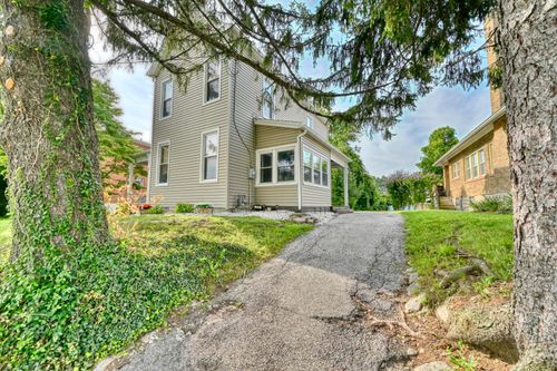 10 Concord Ave, Fort Thomas, KY, 41075-2533 | Card Image