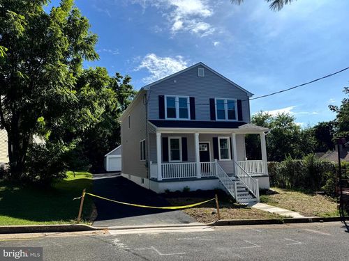 2304 Parkview Ave, WILLOW GROVE, PA, 19090-4107 | Card Image