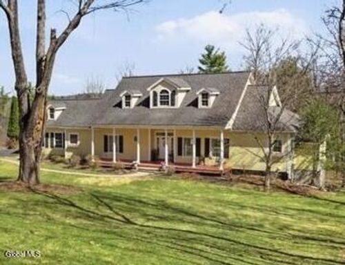 136 Wormer Rd, Voorheesville, NY, 12186-5312 | Card Image
