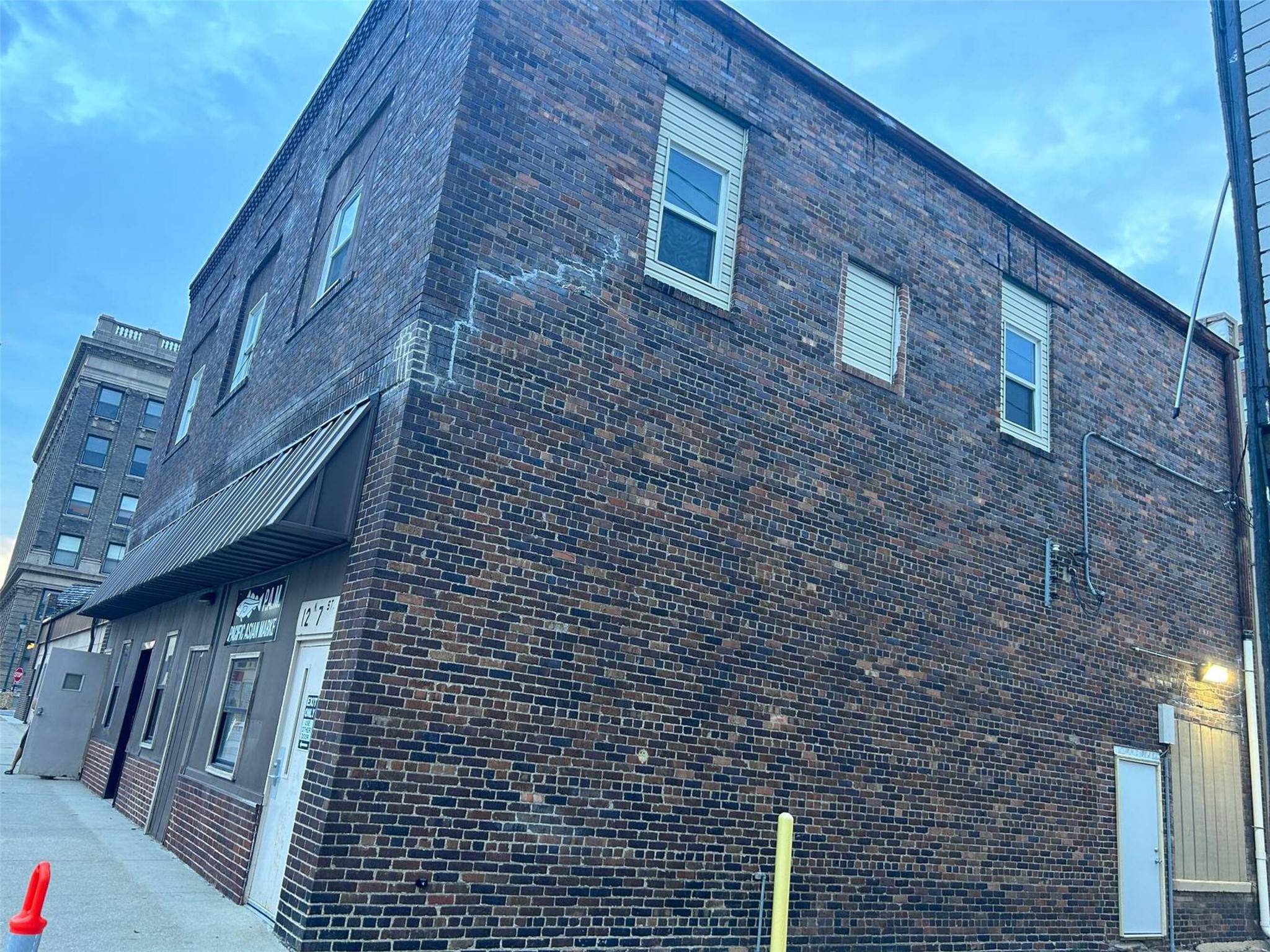 Commercial Sale in Fort Dodge 3