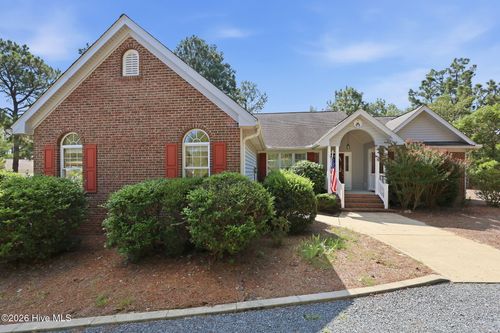 137 Winsford Cir, West End, NC, 27376 | Card Image