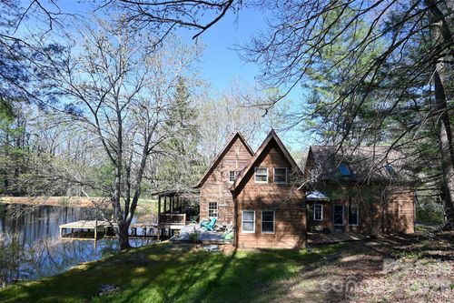 24 Wood Lake Dr, Fairview, NC, 28730-8722 | Card Image