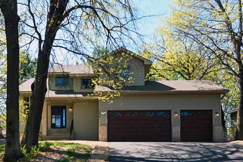 2276 130th Ave Nw, Coon Rapids, MN, 55448-2541 | Card Image