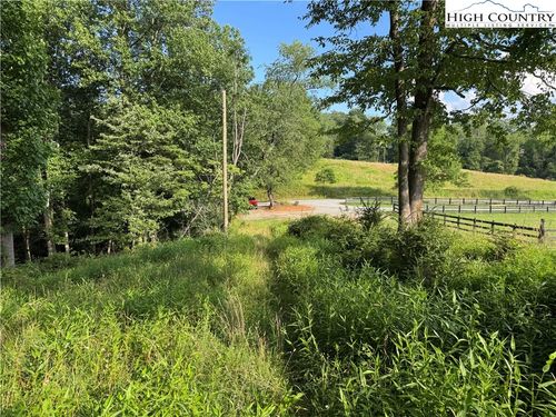 20 River Aspen #20 Road, Grassy Creek, NC, 28631 | Card Image