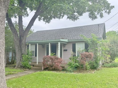 8823 San Benito Way, Dallas, TX, 75218-4250 | Card Image