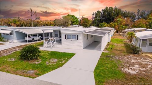 8301 Se Skylark Ave, Hobe Sound, FL, 33455-4576 | Card Image