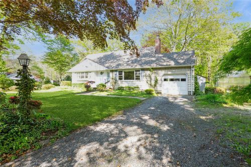 63 Hunter Ave, Miller Place, NY, 11764-3113 | Card Image