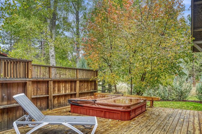 Outdoor Hot Tub | Image 47