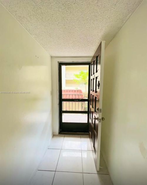 apt-204-3360 Spanish Moss Ter, Lauderhill, FL, 33319-5065 | Card Image