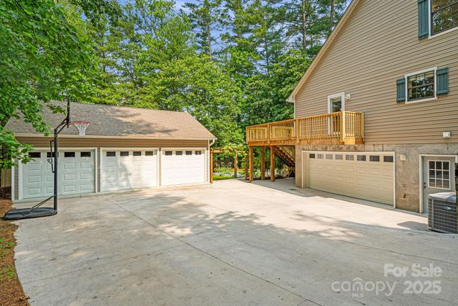212 Riva Ridge Dr, House other with 4 bedrooms, 3 bathrooms and null parking in Fairview NC | Image 36