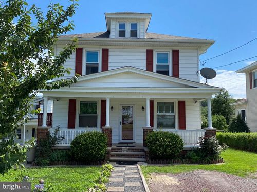 933 Barnesville Dr, BARNESVILLE, PA, 18214-2141 | Card Image