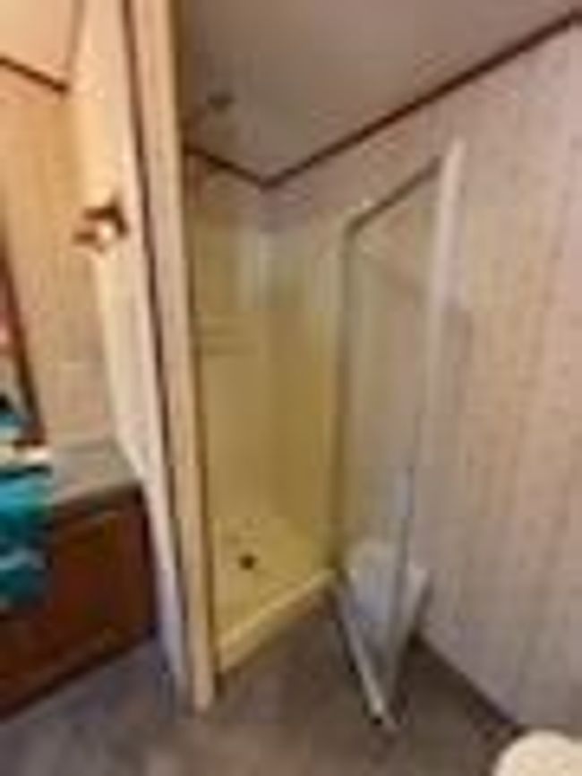 24894 Us Highway 19, House other with 2 bedrooms, 2 bathrooms and null parking in Cedar Bluff VA | Image 17