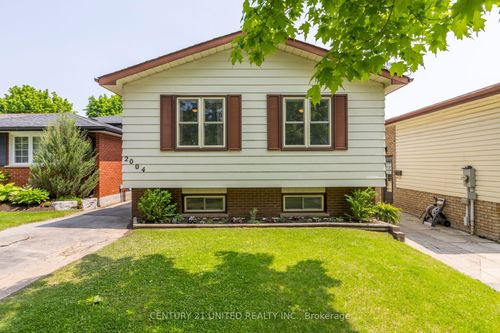 2004 Foxfarm Rd, Peterborough, ON, K9K1P8 | Card Image