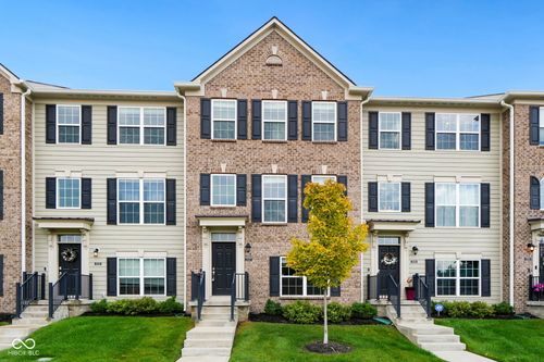 17237 Dallington St, Westfield, IN, 46074-6207 | Card Image