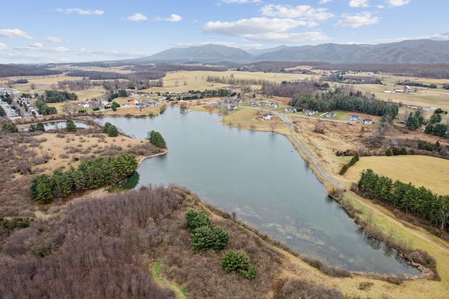 212 Waterfront Dr, House other with 4 bedrooms, 2 bathrooms and null parking in RAPHINE VA | Image 25