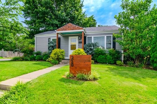220 Hillcrest Ave, Lexington, KY, 40505 | Card Image
