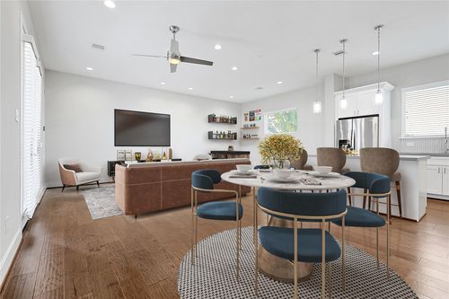 1222 Upton St, Houston, TX, 77020-6448 | Card Image