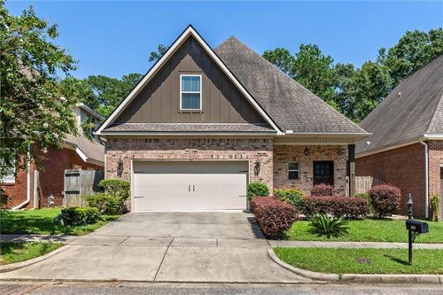 887 Grant Park Dr, Mobile, AL, 36606-4731 | Card Image