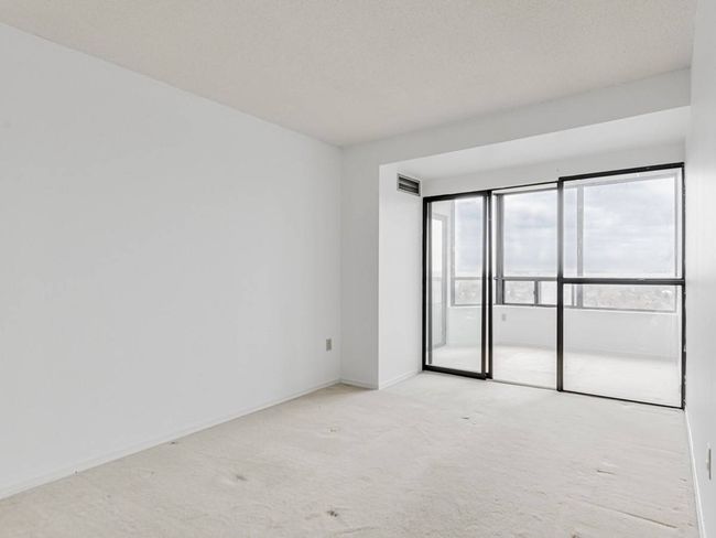 PH-206 - 7440 Bathurst St, Condo with 2 bedrooms, 2 bathrooms and 2 parking in Thornhill ON | Image 14